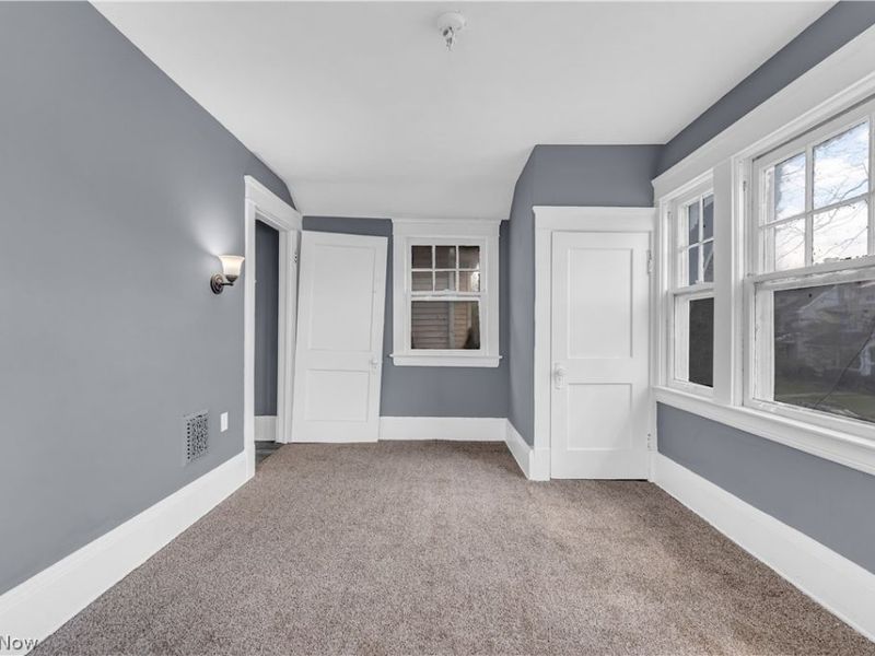 9303 Kempton Avenue, Cleveland, OH 44108 Photo 16