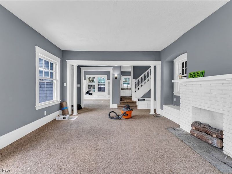 9303 Kempton Avenue, Cleveland, OH 44108 Photo 4