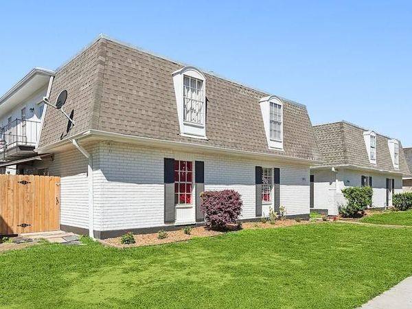 2912 HOUMA Boulevard, Metairie, LA 70006