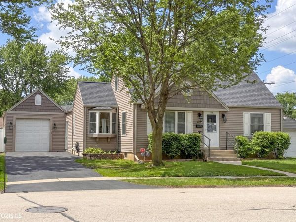 152 Pearl Street , Cary, IL 60013