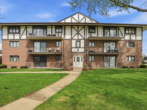 11042 S Theresa Circle , Unit 1C, Palos Hills, IL 60465