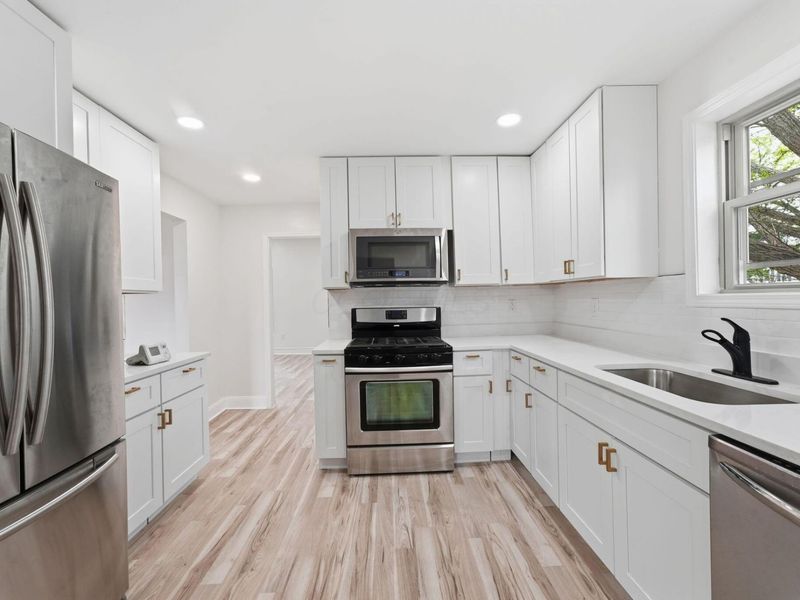 1489 Minnesota Avenue , Columbus, OH 43211 Photo 8