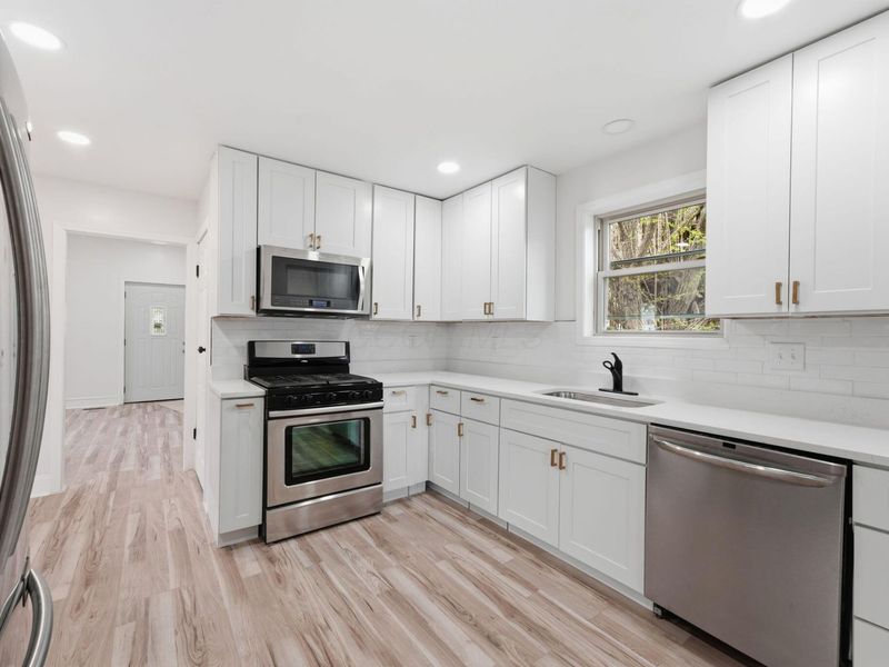 1489 Minnesota Avenue , Columbus, OH 43211 Photo 9