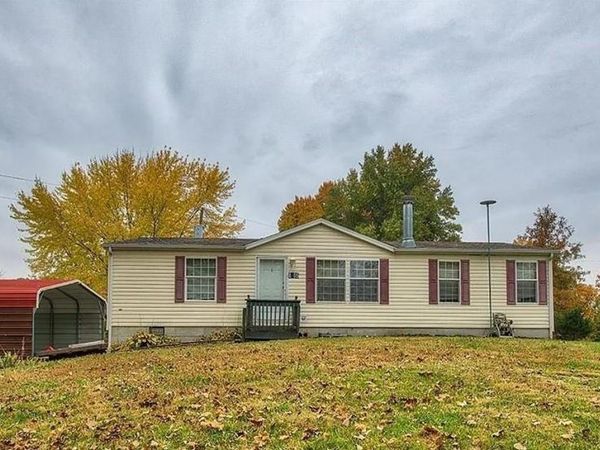 8205 E 255th Terrace, Freeman, MO 64746