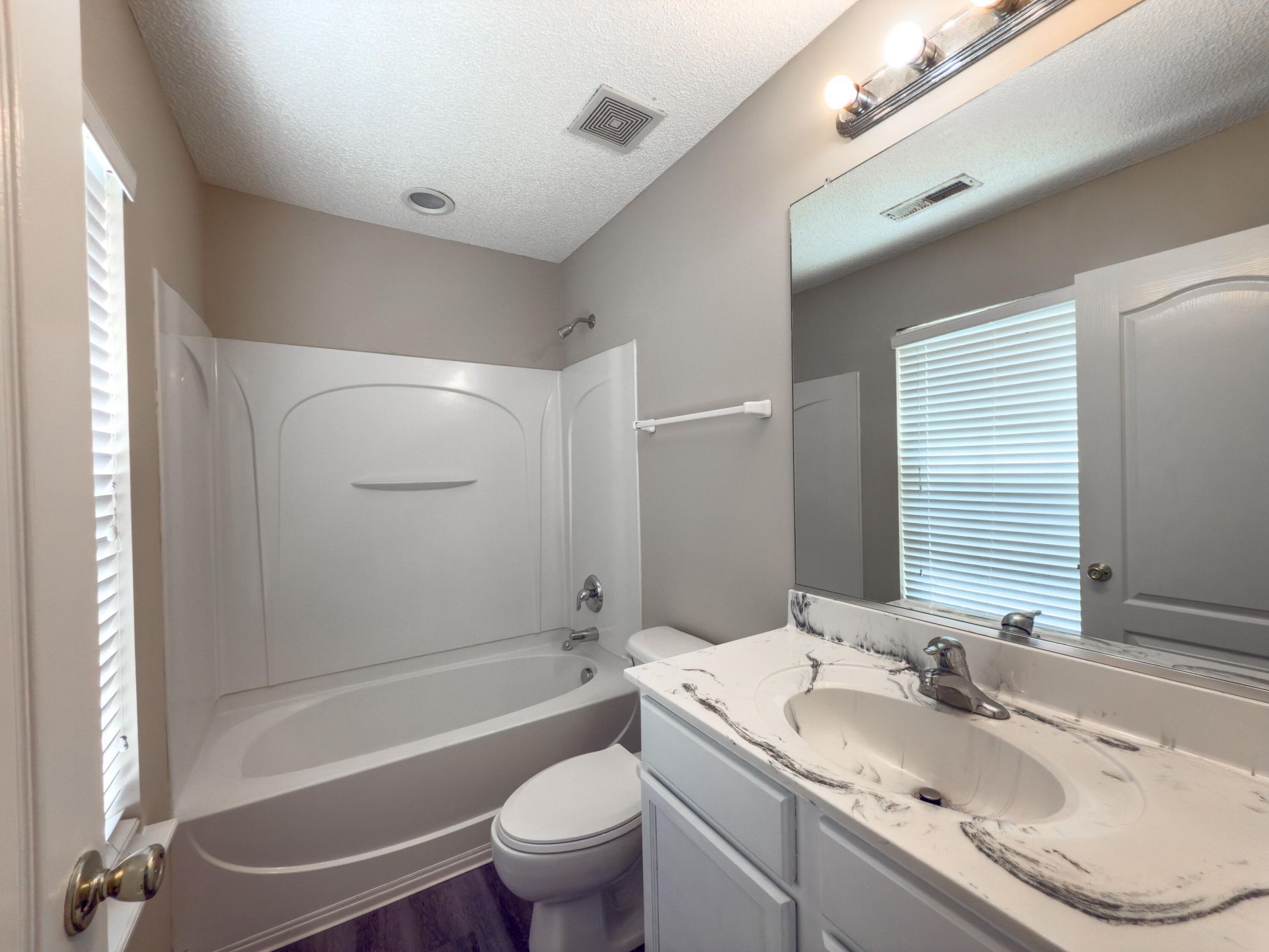 131 Lake Jogassee Drive Photo 11