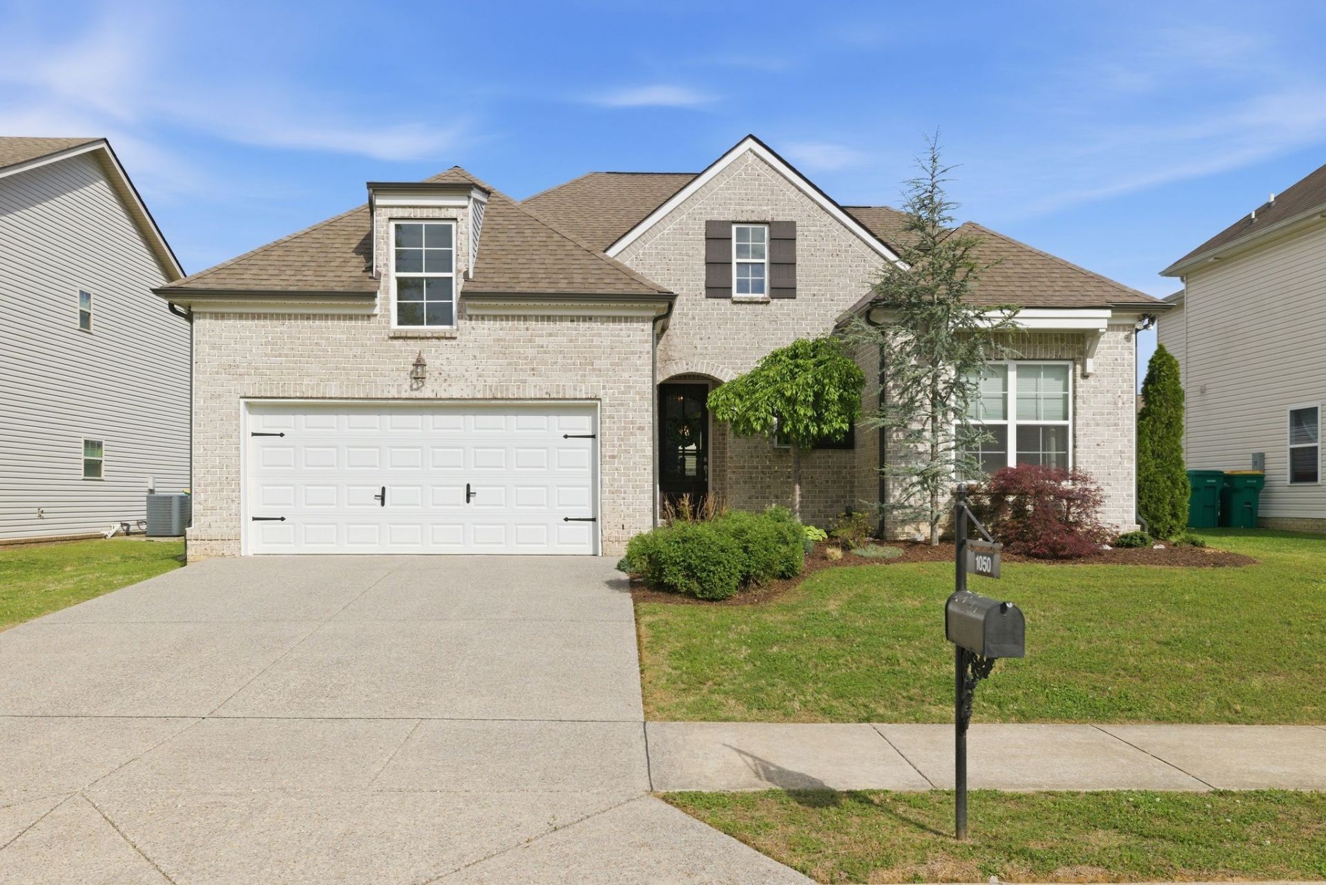 1050 Daniel Ln, Spring Hill, TN 37174 Main Photo