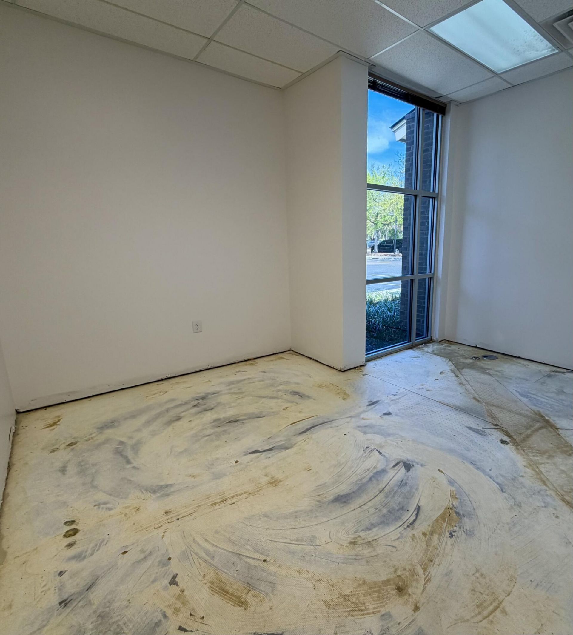 1024 Ewall Street Photo 5