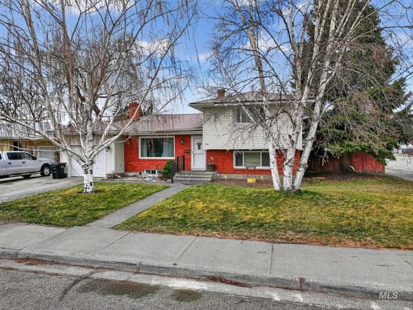 900 Stanger Avenue, Idaho Falls, ID 83404