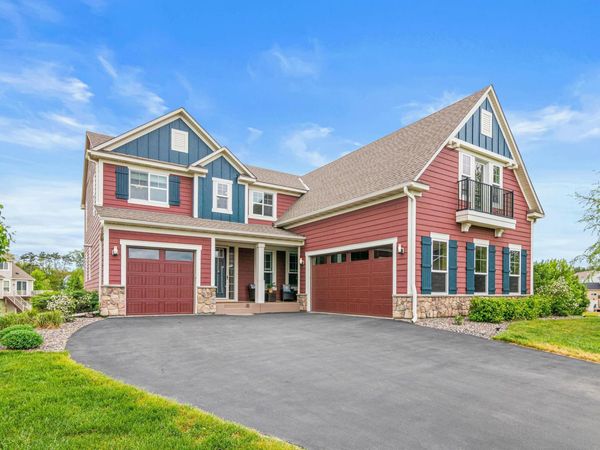 22 Alcott Court, North Oaks, MN 55127