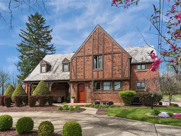 637 E McMurray Rd, Canonsburg, PA 15317