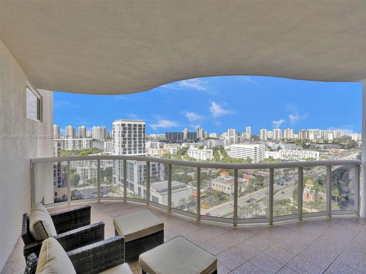 17555 Collins Avenue, Unit 1805, Sunny Isles Beach, FL 33160 Photo