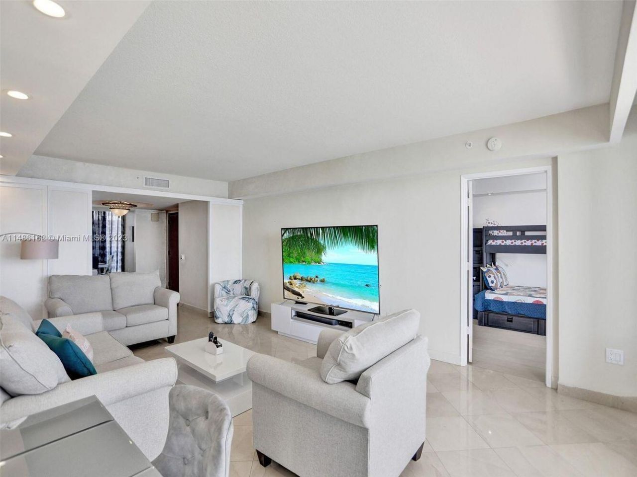 17555 Collins Avenue, Unit 1805, Sunny Isles Beach, FL 33160 Photo