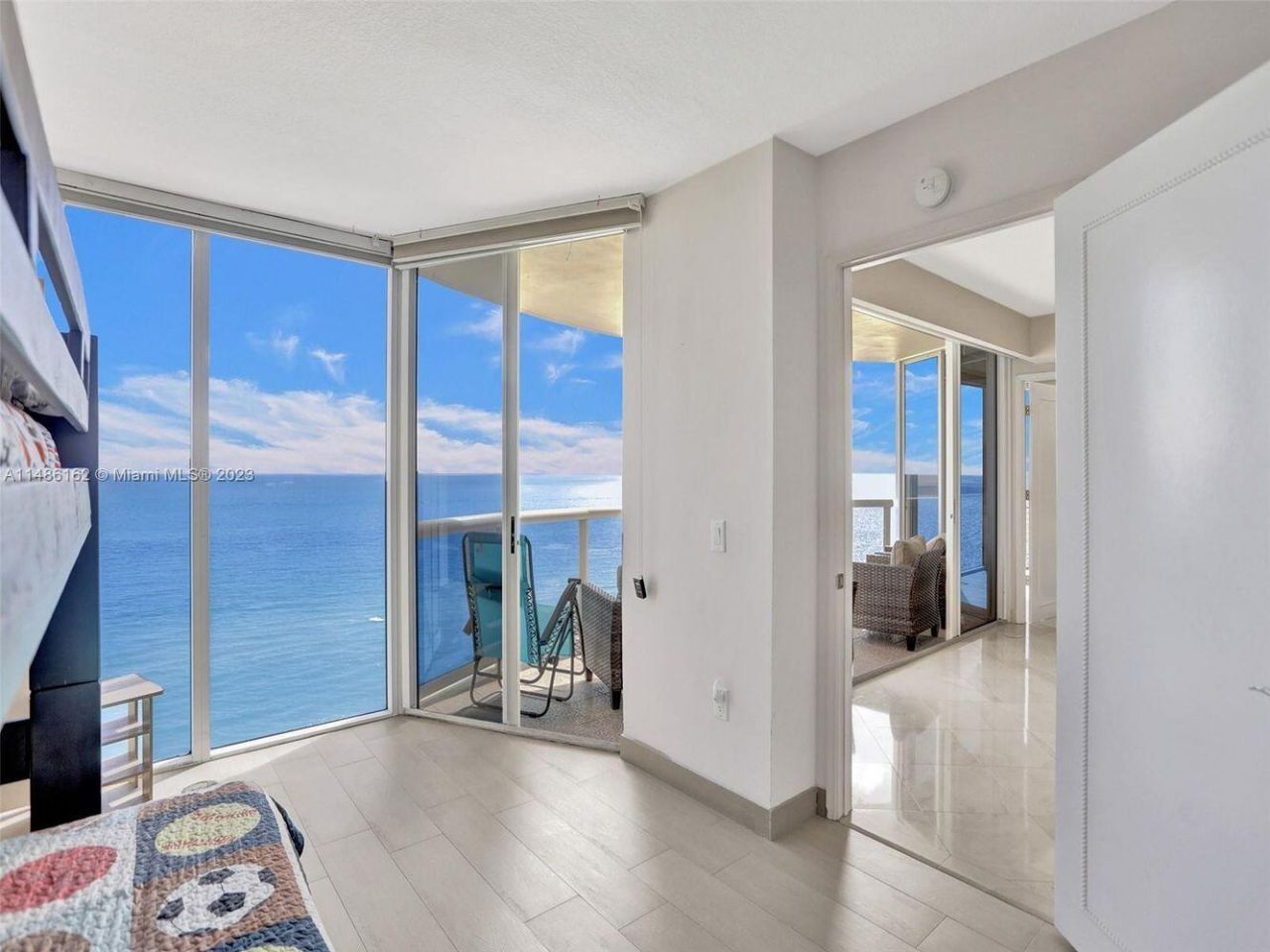 17555 Collins Avenue, Unit 1805, Sunny Isles Beach, FL 33160 Photo