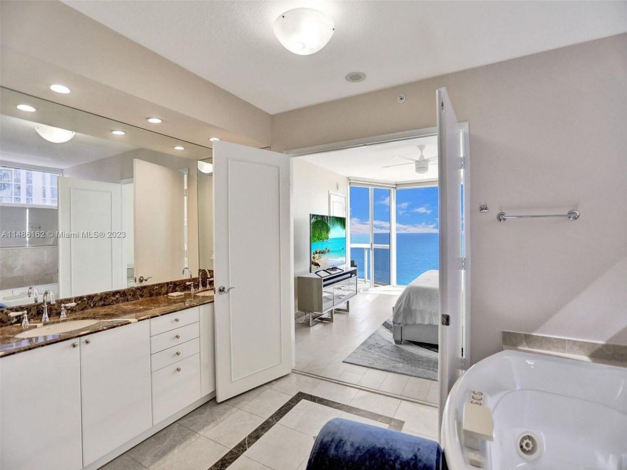 17555 Collins Avenue, Unit 1805, Sunny Isles Beach, FL 33160 Photo