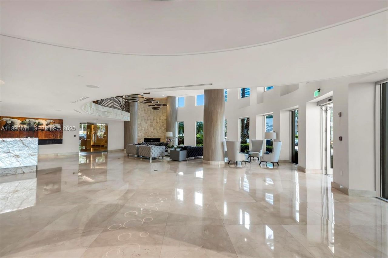 17555 Collins Avenue, Unit 1805, Sunny Isles Beach, FL 33160 Photo