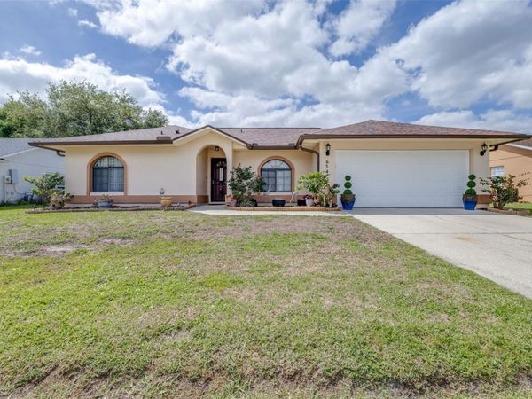 624 MCKINLEY COURT , KISSIMMEE, FL 34758