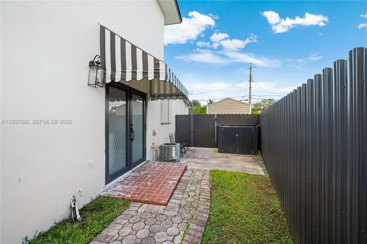 2801 SW 106th Ave, Unit 2801, Miami, FL 33165 Photo