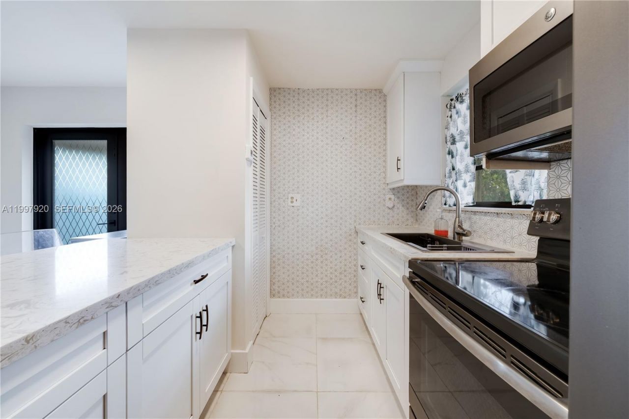 2801 SW 106th Ave, Unit 2801, Miami, FL 33165 Photo