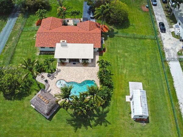 5520 SW 163rd Ave , Southwest Ranches, FL 33331