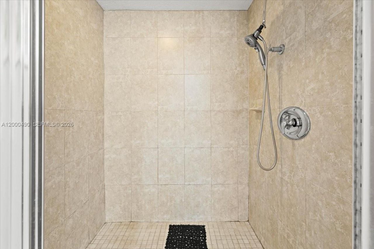 600 SW 67th Ave, Pembroke Pines, FL 33023 Photo