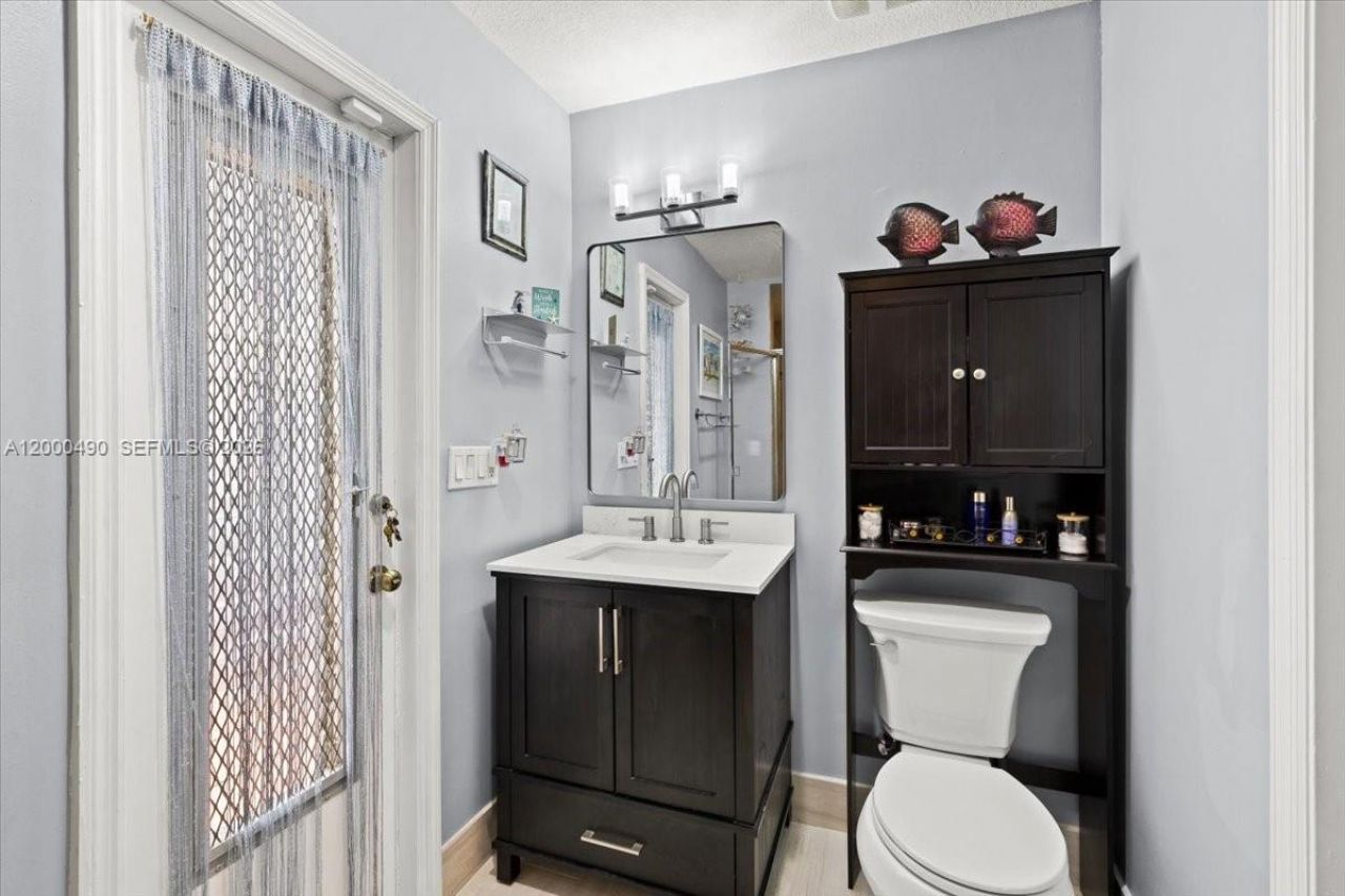 600 SW 67th Ave, Pembroke Pines, FL 33023 Photo