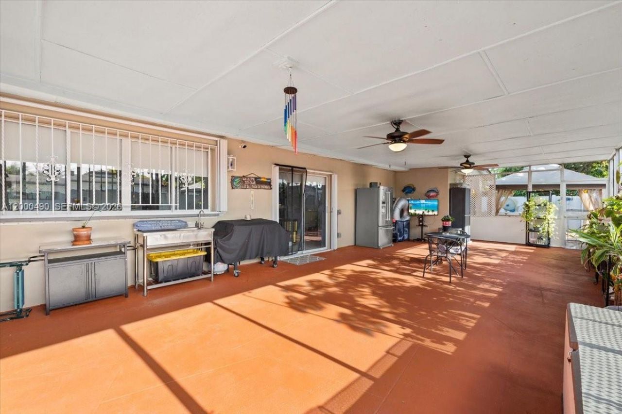 600 SW 67th Ave, Pembroke Pines, FL 33023 Photo