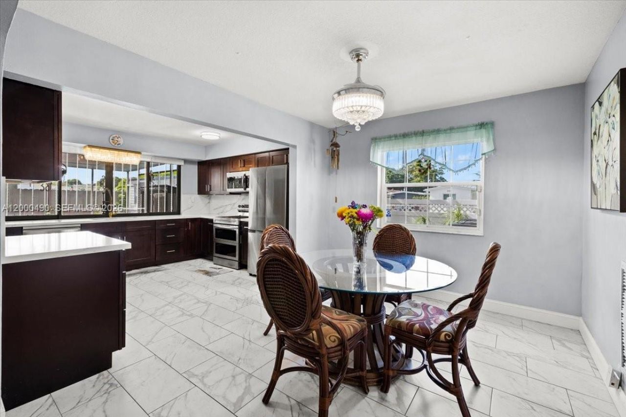 600 SW 67th Ave, Pembroke Pines, FL 33023 Photo