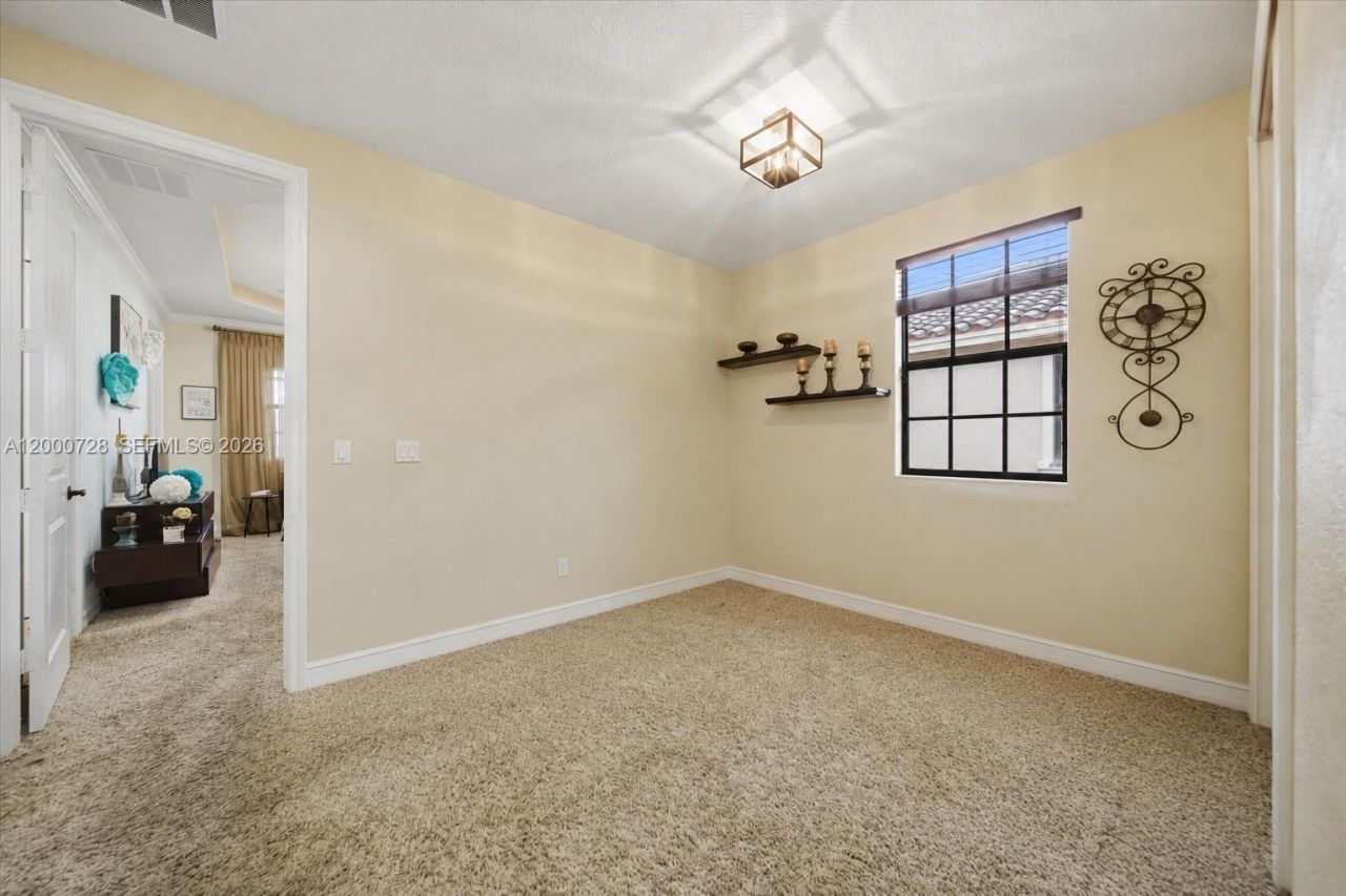 110 E Riverwalk Cir E, Plantation, FL 33325 Photo
