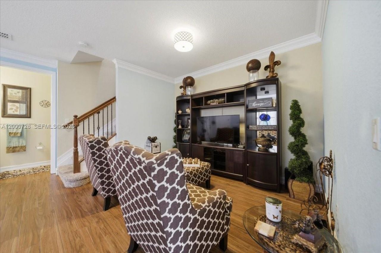 110 E Riverwalk Cir E, Plantation, FL 33325 Photo