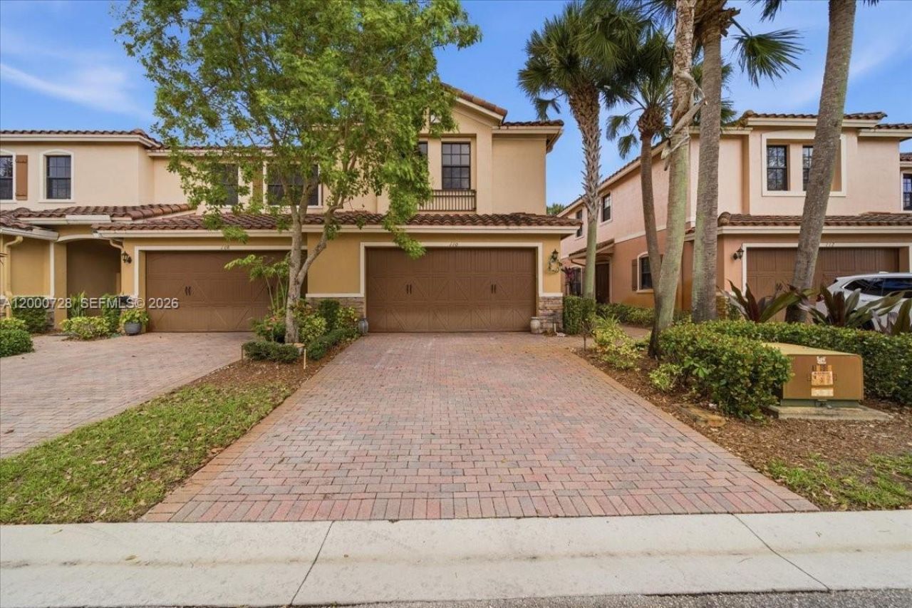 110 E Riverwalk Cir E, Plantation, FL 33325 Photo