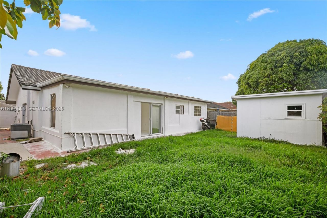 10105 SW 144th Ave, Miami, FL 33186 Photo