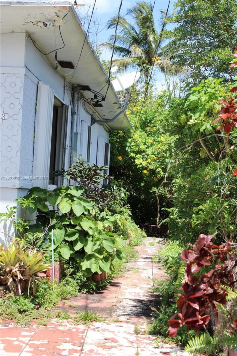 111 NW 52nd St, Miami, FL 33127 Photo