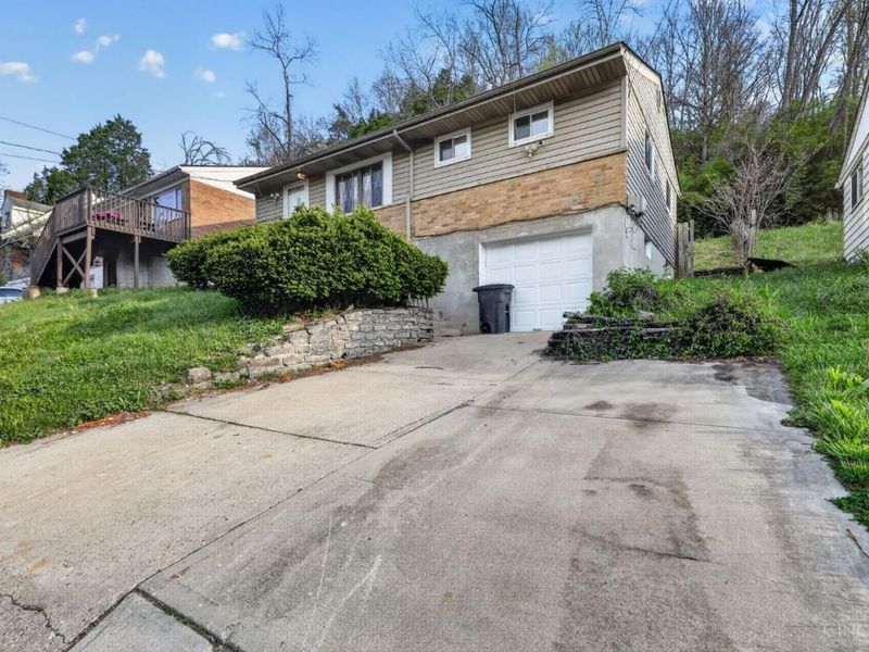 3910 Delhi Road, Delhi Twp, OH 45204 Photo 2