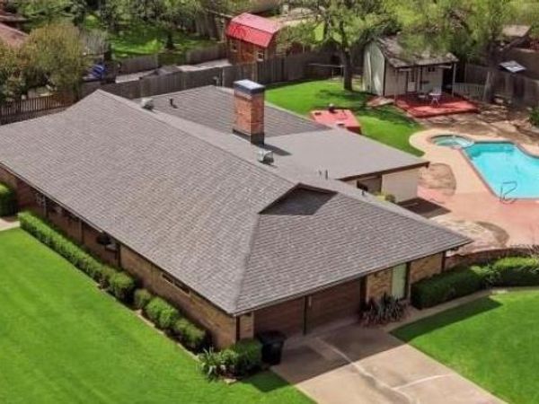 1226 Crestwood Drive, Cleburne, TX 76033