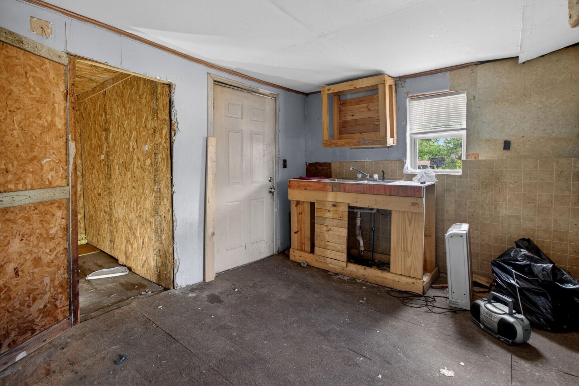 727 Campbellridge Lane Photo 13