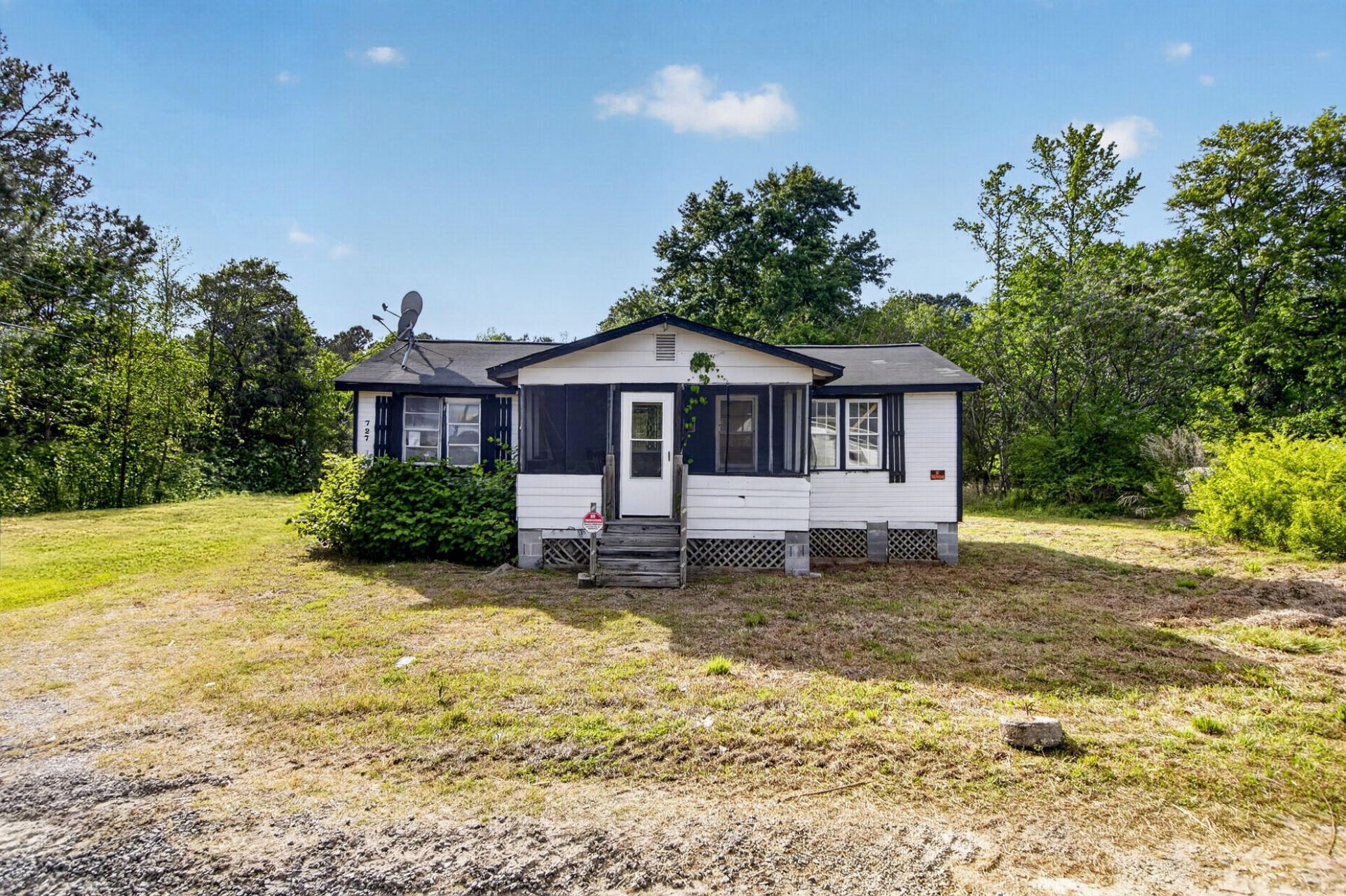 727 Campbellridge Lane Photo 4