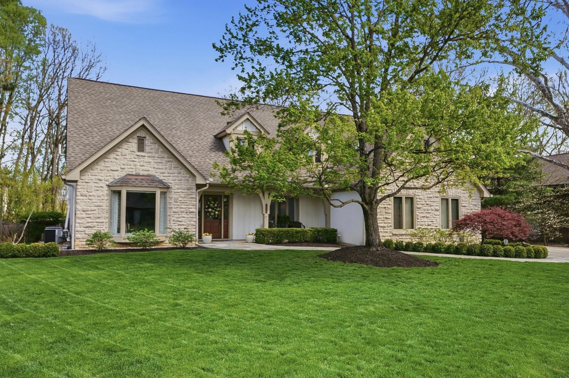 4614 Lanercost Way, Columbus, OH 43220 Main Photo