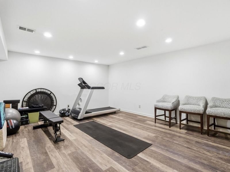 4614 Lanercost Way, Columbus, OH 43220 Photo 35