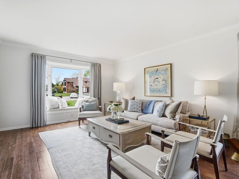 4614 Lanercost Way, Columbus, OH 43220 Photo 4