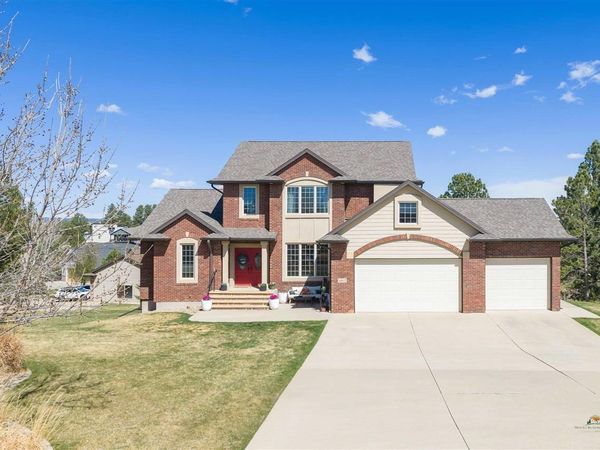 6503 KENNEMER DR, Rapid City, SD 57702