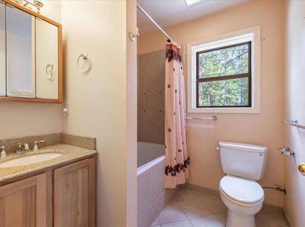 590 Tunnington Drive, Carnelian Bay, CA 96140 Photo