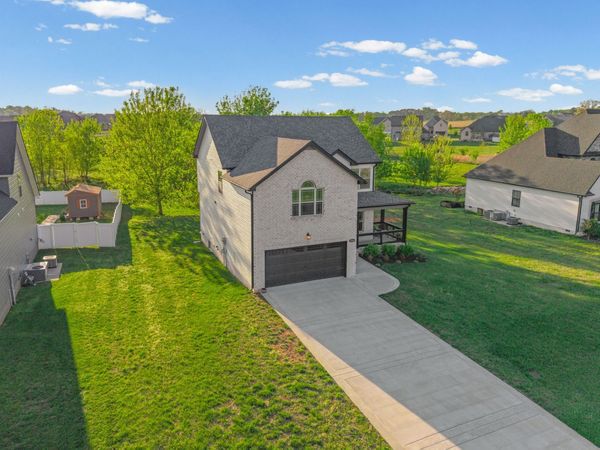 2968 Kirkwood Rd, Clarksville, TN 37043