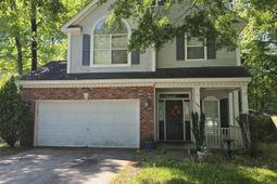 100 Fairbury Drive photo 4