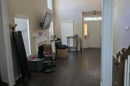 100 Fairbury Drive photo 4