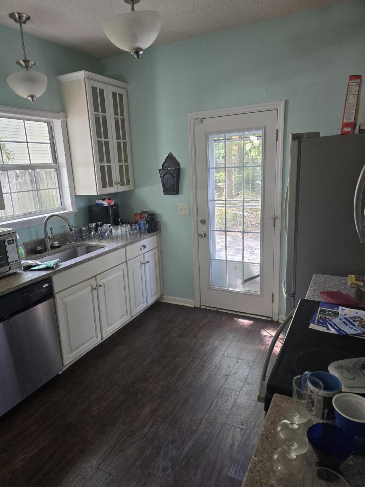 100 Fairbury Drive Photo 5