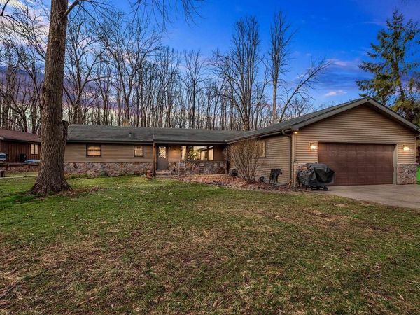 8578 WINNCREST ROAD, Neenah, WI 54956