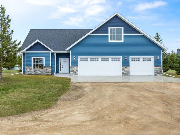 209 Woodcrest Drive, Breckenridge, MN 56520