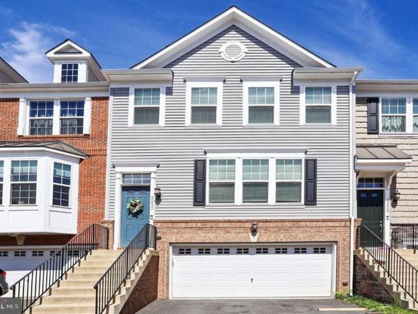 8937 ENGLEWOOD FARMS DRIVE, MANASSAS, VA 20112