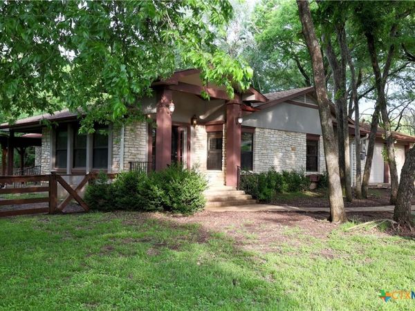 1008 Mill Creek Lane , Salado, TX 76571