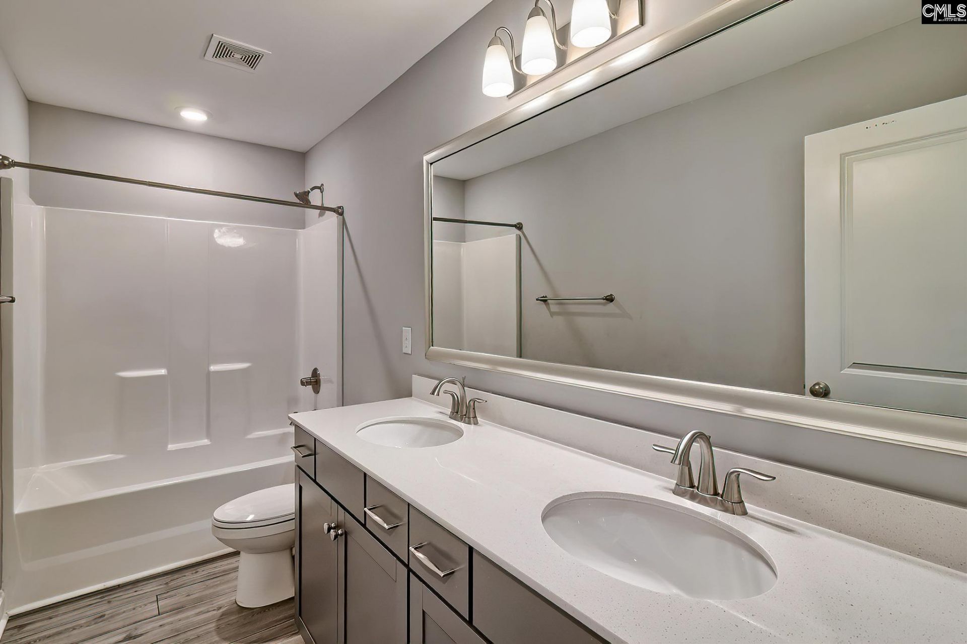 539 Harbour Pointe Drive Photo 33